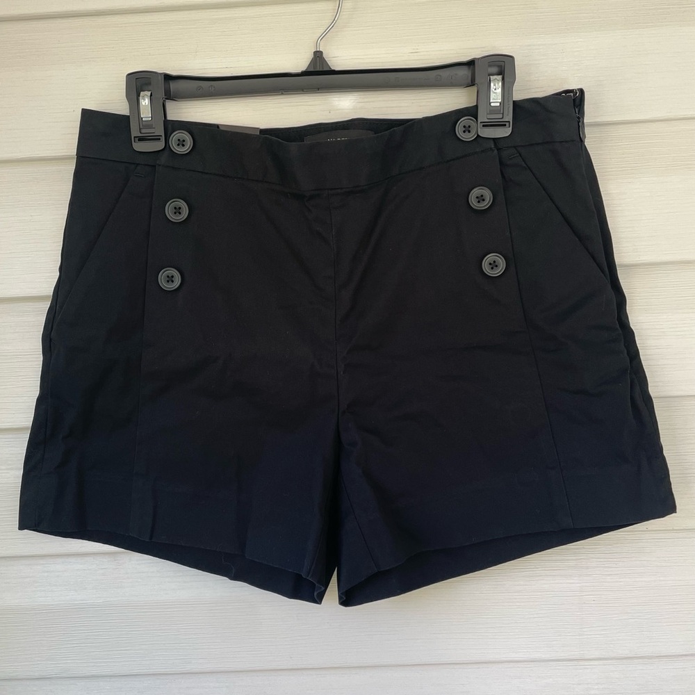 NWT Banana Republic | Button-Front 4” Sailor Shorts